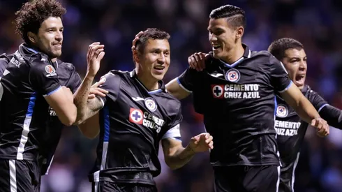 Cruz Azul venció 3-1 a Puebla en el Estadio Cuauhtémoc.