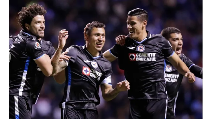 Cruz Azul venció 3-1 a Puebla en el Estadio Cuauhtémoc.