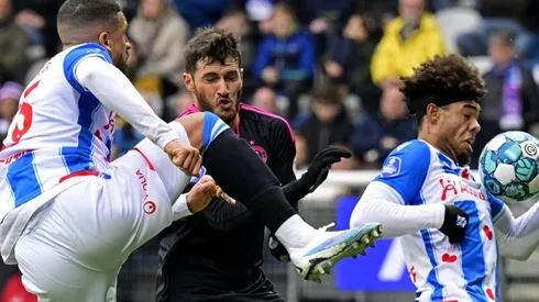 Giménez en el partido contra el Heerenveen.