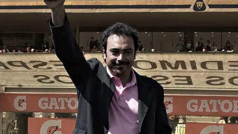 Hugo Sánchez habría tomado fuerza para ser el nuevo DT de Cruz Azul.