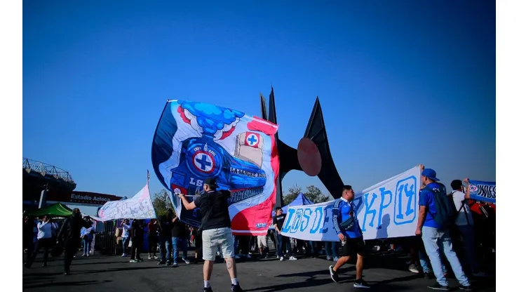 Cruz Azul cambiará de patrocinador. La directiva cementera analiza opciones.
