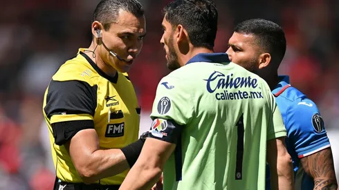 Jesús Corona fue expulsado en el partido de Cruz Azul ante Toluca.
