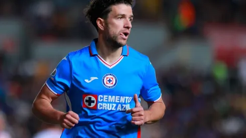 Los tres patrocinadores de Cruz Azul son: Cementos Cruz Azul, Joma y Caliente.
