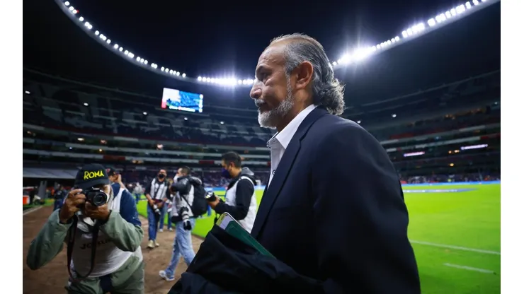 El "Potro" dejó de ser entrenador de Cruz Azul