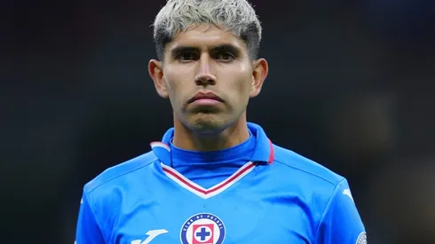 Carlos Vargas solo pudo jugar 15 minutos con Cruz Azul.