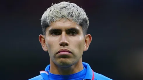 Carlos Vargas en un partido con Cruz Azul