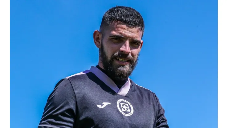 Andrés Gudiño en el entrenamiento de Cruz Azul