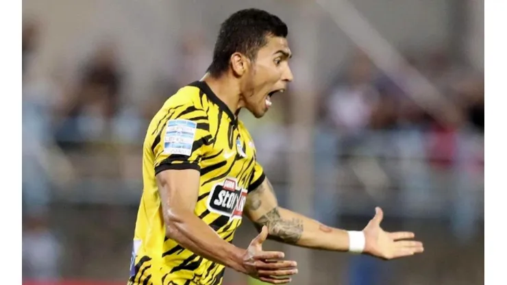 Pineda está teniendo una jornada pletórica en el campeonato griego
