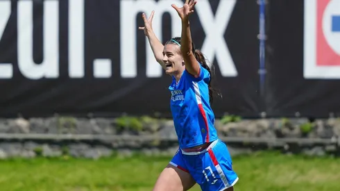 Cori Sullivan debutó con Cruz Azul y se estrenó como goleadora ante Pumas.