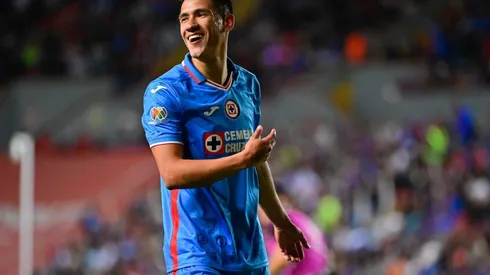 Cruz Azul rechazó la oferta que el Panathinaikos lanzó por el extremo mexicano.