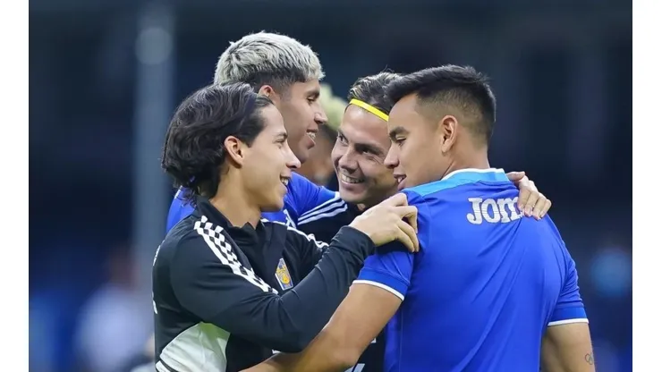 Carlos Vargas en el partido contra Tigres UANL