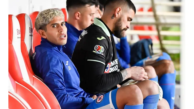 Carlos Vargas podría debutar en el 11 titular de Cruz Azul contra Tigres.
