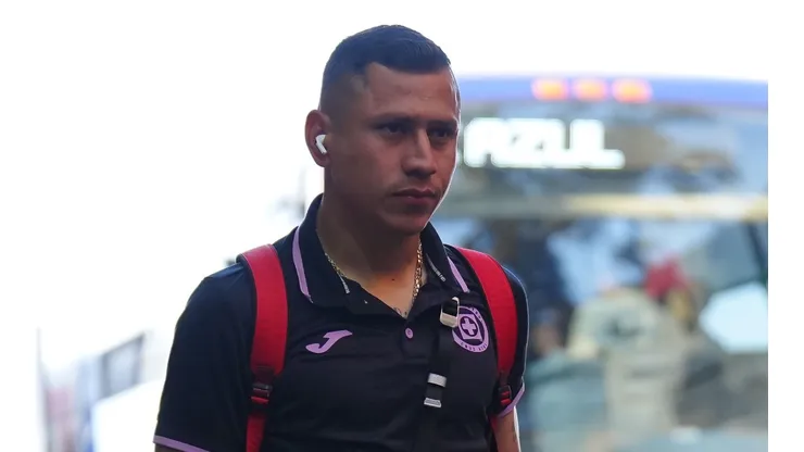 Julio César Domínguez fue borrado de la alineación de Cruz Azul