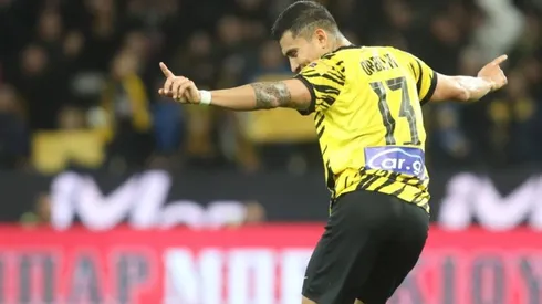 El ex jugador de Cruz Azul llegó a siete goles en la temporada con el AEK Atenas