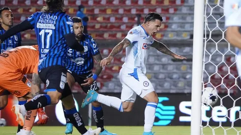 Por solicitud de la directiva queretana el partido fue aplazado.