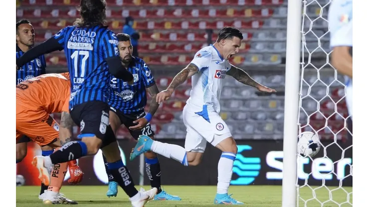 Por solicitud de la directiva queretana el partido fue aplazado.