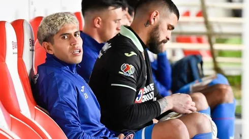 Carlos Vargas en su primera convocatoria con Cruz Azul