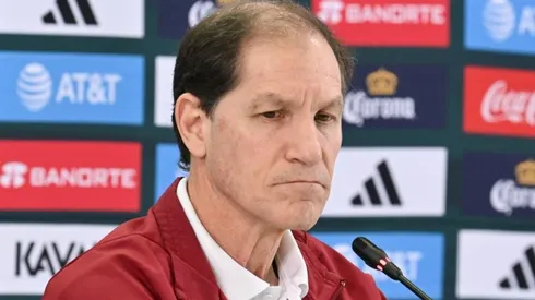 Ordiales en una conferencia de prensa en la FMF