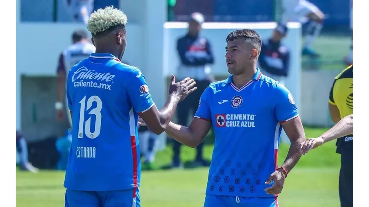 Iván Morales firmó doblete en el amistoso de Cruz Azul contra Atlante.