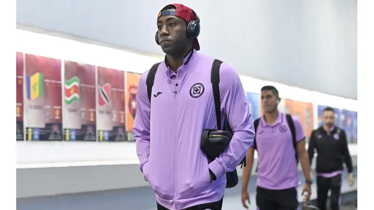Gonzalo Carneiro ya se recuperó de la lesión que lo dejó fuera de Cruz Azul.