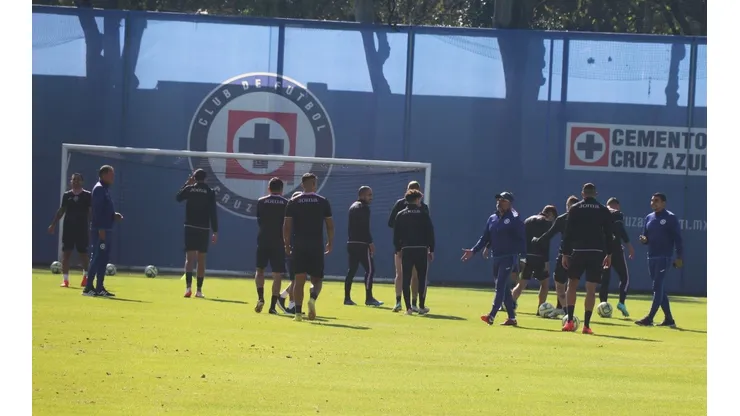 El cuerpo técnico celeste deberá tomar una emergente decisión en cuanto a su atacante.