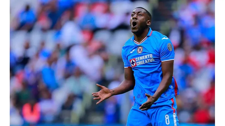 En este momento, Gonzalo Carneiro está en duda para el partido ante Necaxa.