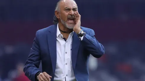 Raúl Gutiérrez todavía no cuenta con equipo completo en Cruz Azul.