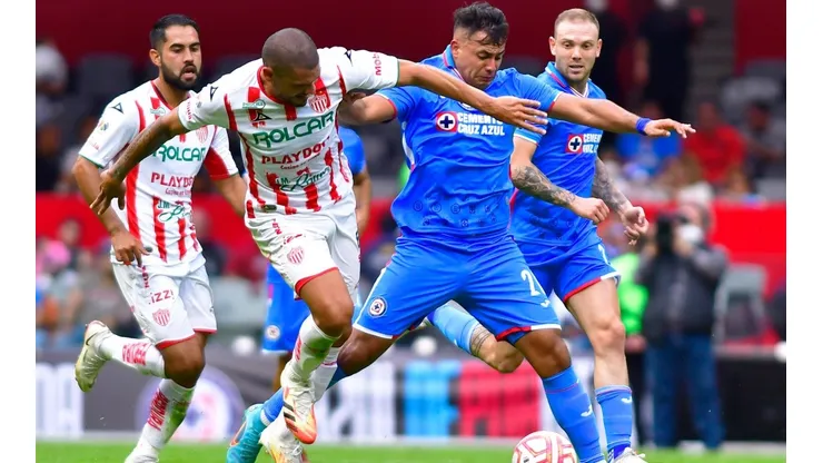 Iván Morales podría ser el delantero titular de Cruz Azul ante Necaxa.