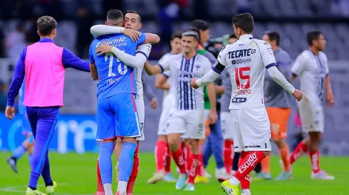 Los mellizos Funes Mori chocaron el pasado sábado en la cancha del Estadio Azteca.