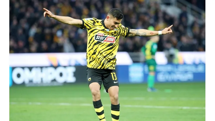 El 'Maguito' volvió a destilar talento, esta vez en la Copa de Grecia