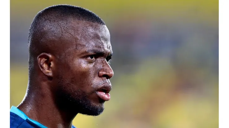 Valencia se piensa continuar en el Fenerbache