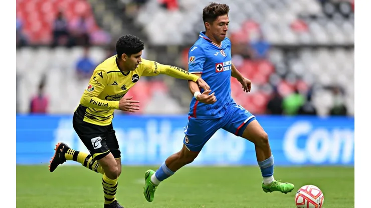 ¿Carlos Alonso Vargas se convertirá en el quinto refuerzo de Cruz Azul?