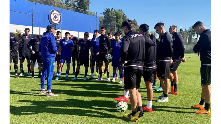 Cruz Azul arrancará el Clausura 2023 sin equipo completo.