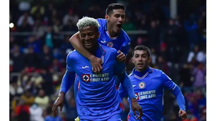El Panathinaikos de Grecia busca al delantero de Cruz Azul.