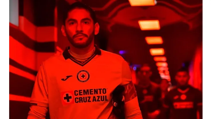 Jesús Corona ha vuelta a la titularidad con Raúl Gutiérrez