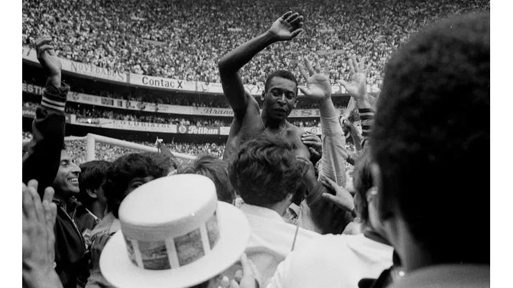 Pelé ha muerto. Descansa en paz, O Rei.
