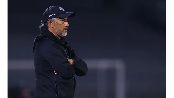 Se confirma que el refuerzo que busca Cruz Azul es extranjero.
