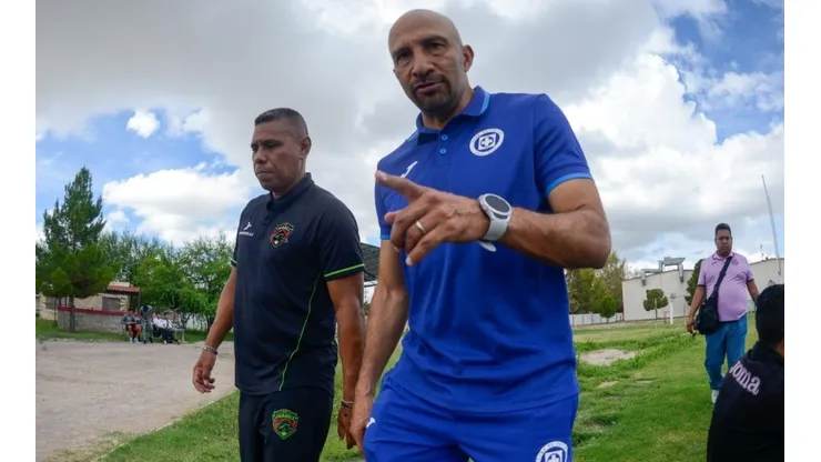 El expreparador de porteros tendrá una responsabilidad mayor desde las oficinas