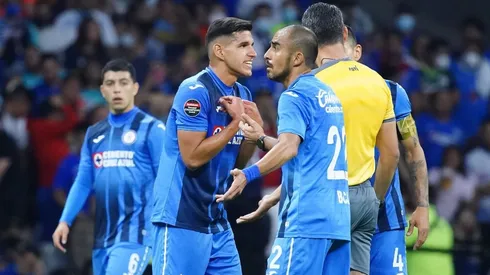 El club celeste decidió anunciar las salidas que tendría el equipo hasta el último momento