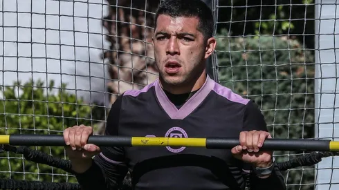 Erik Lira durante un entrenamiento de Cruz Azul