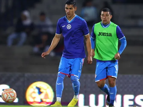 La afición de Pumas se ensaña con Uriel Antuna