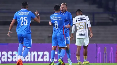 Cruz Azul ganó 2-1 al cuadro universitario