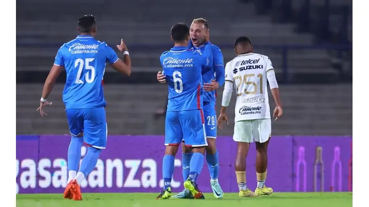 Cruz Azul ganó 2-1 al cuadro universitario