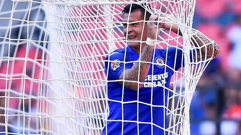 El delantero de 34 años fue jugador de Cruz Azul en cuatro torneos