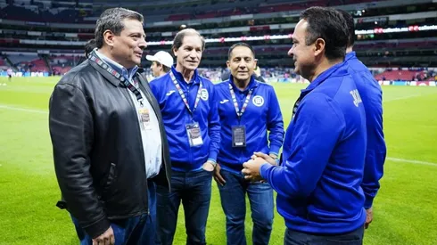 Los directivos de Cruz Azul durante el semestre anterior