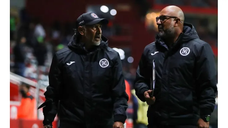 Raúl Gutiérrez en el partido de Cruz Azul