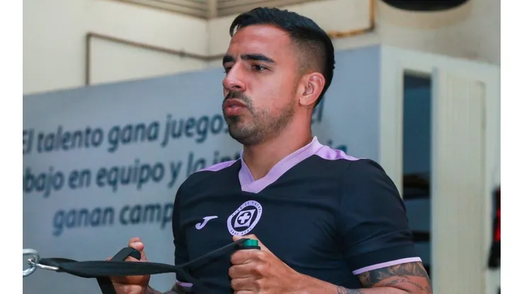 Alonso Escoboza en un entrenamiento