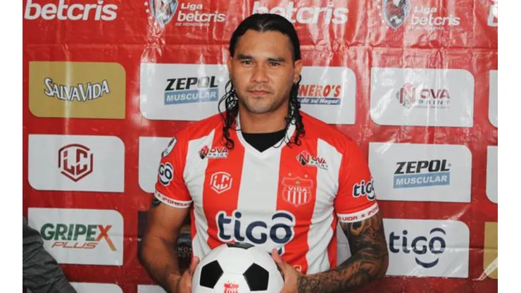El jugador mexicano no ha encontrado rumbo