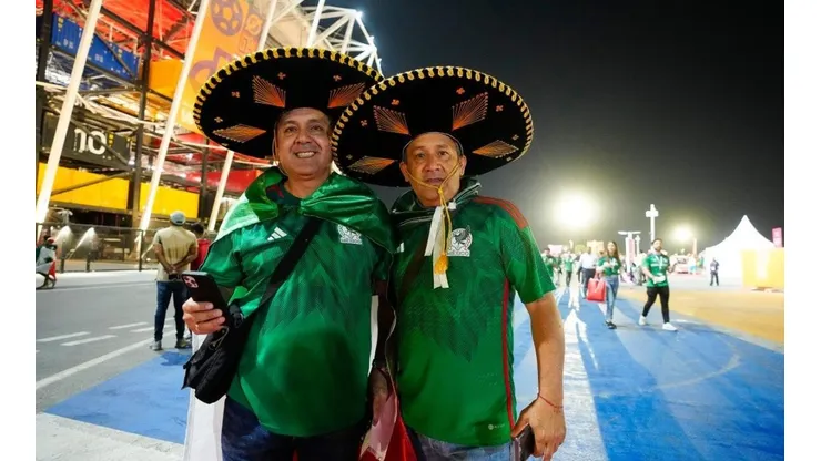 Los fanáticos de México han puesto el colorido en el país asiático