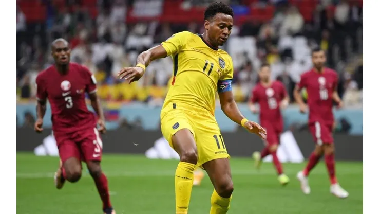 El delantero ecuatoriano en el partido ante Qatar